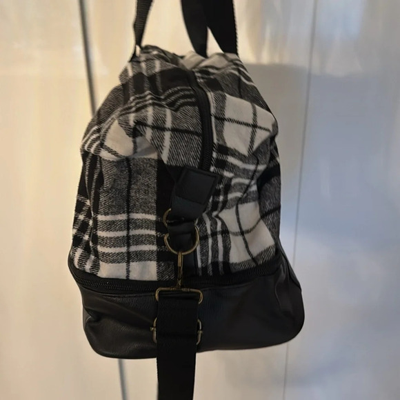 Duffle overnight bag - Picture 8 of 8